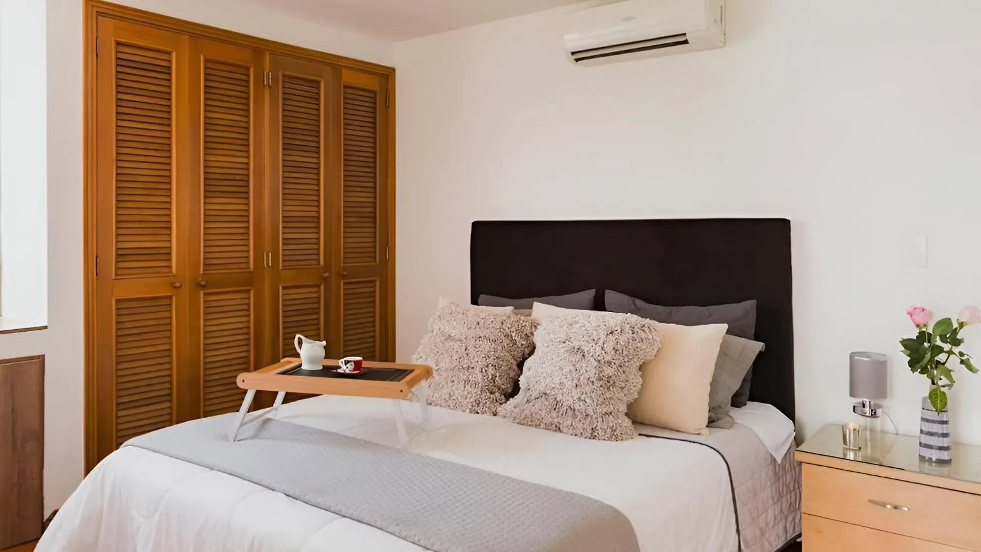 Alcazar De Oviedo By Host Medellin Sas Apartment