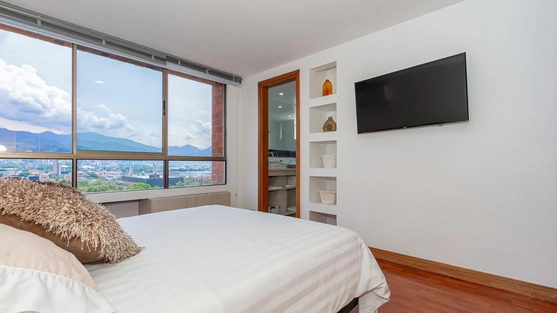Alcazar De Oviedo By Host Medellin Sas Apartment