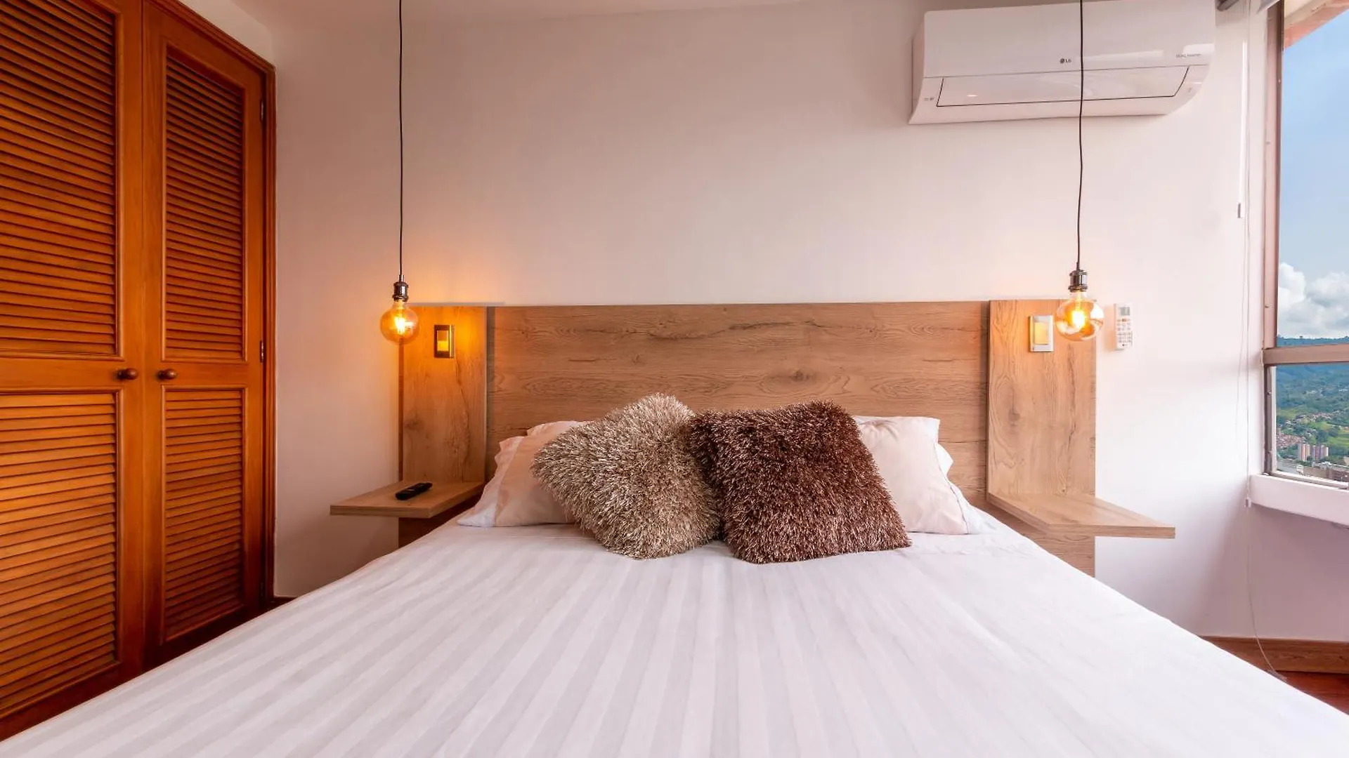 Alcazar De Oviedo By Host Medellin Sas Apartment
