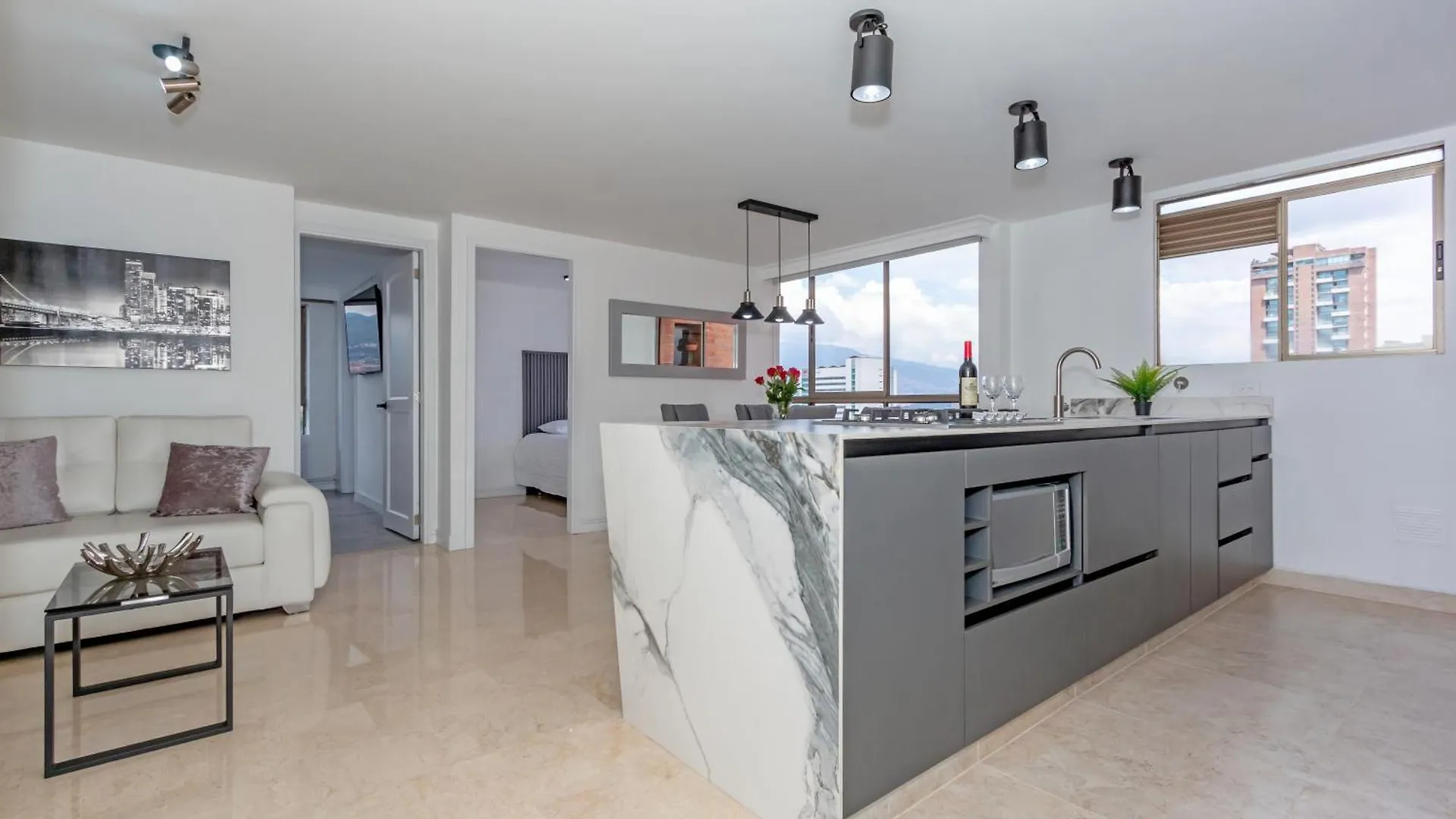 Alcazar De Oviedo By Host Medellin Sas Apartment