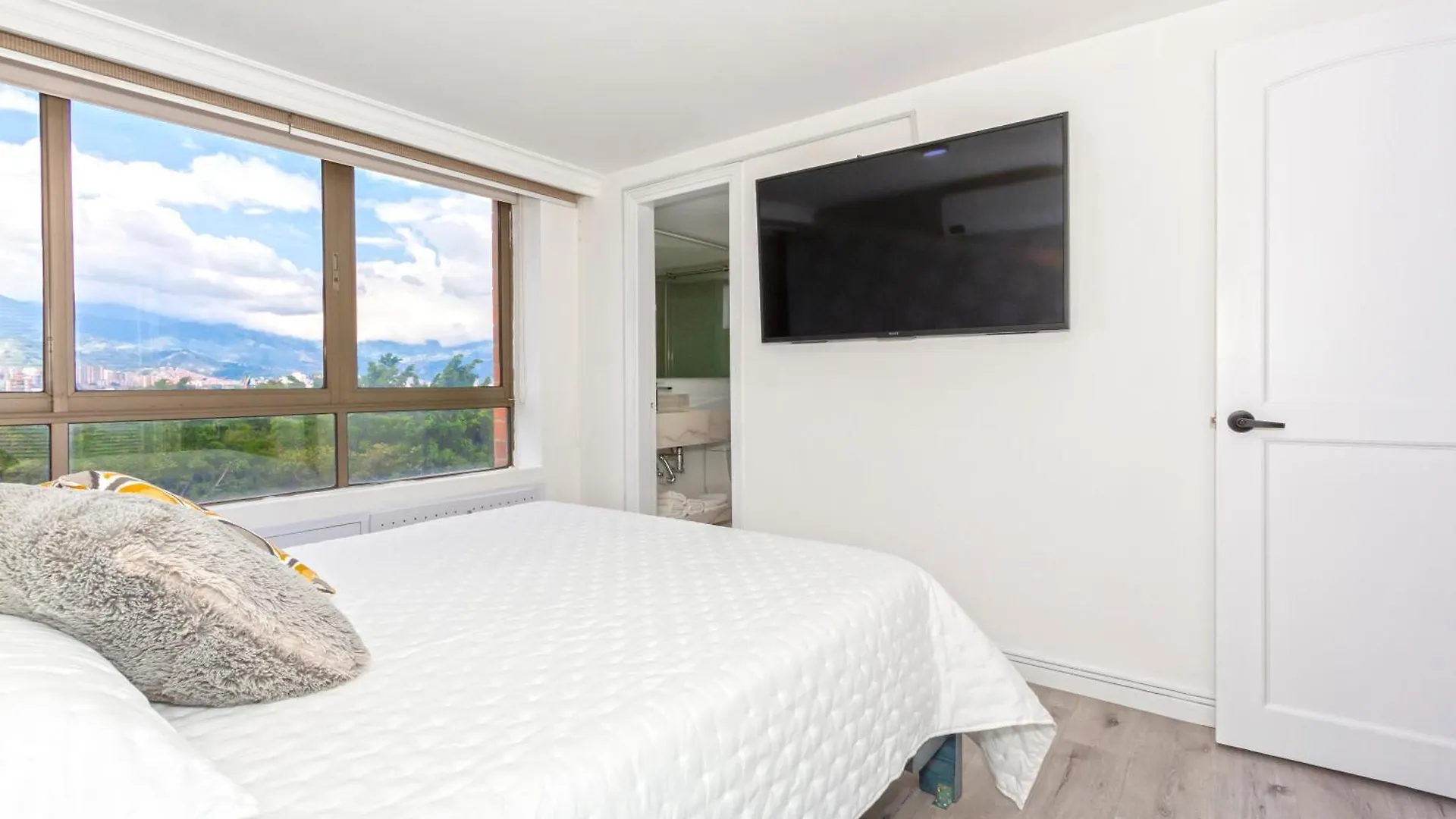 Alcazar De Oviedo By Host Medellin Sas Apartment 0*,