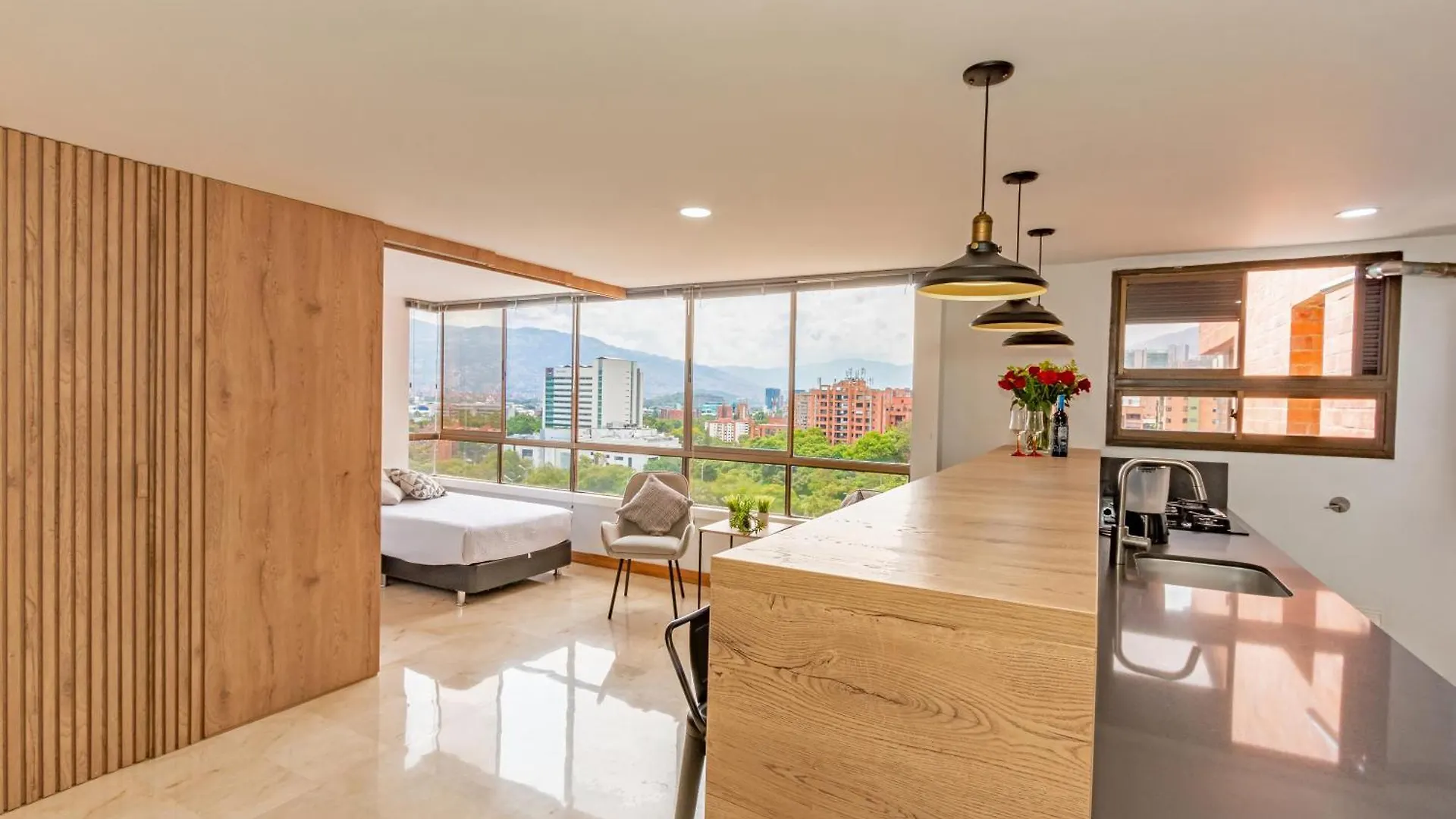 Alcazar De Oviedo By Host Medellin location