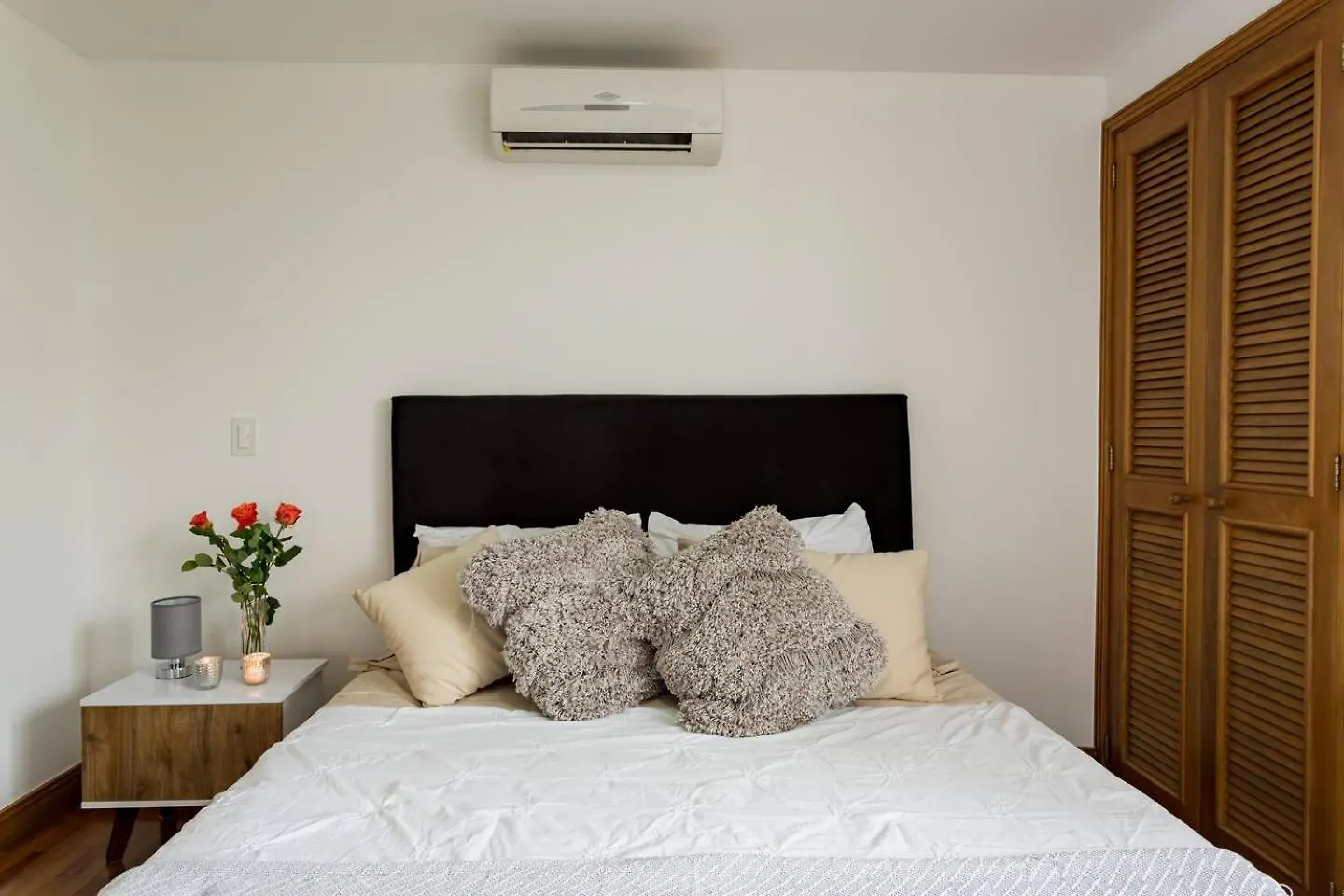 Apartmán Alcazar De Oviedo By Host Medellín